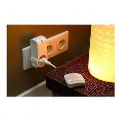 Mando interruptor cuatro botones NODON de superficie color rosa Z-Wave